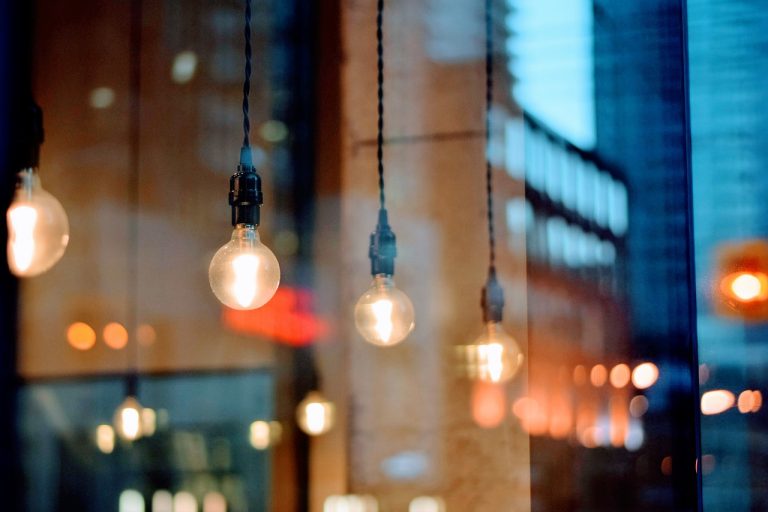 El auge de las tiendas de luces led - NOTICIAS QUE INSPIRAN