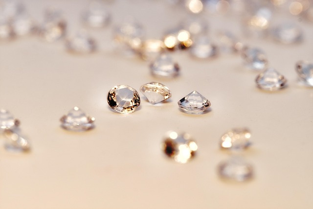 Más Allá del Brillo: Una Guía Completa sobre los Tipos de Diamantes